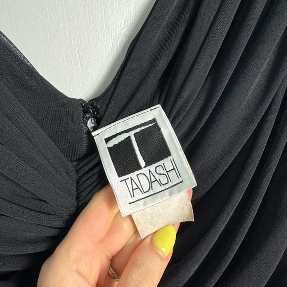 TADASHI Vintage Black V-Neck Ruched Pleated Mesh Chiffon Overlay Maxi Gown Dress - Picture 9 of 16